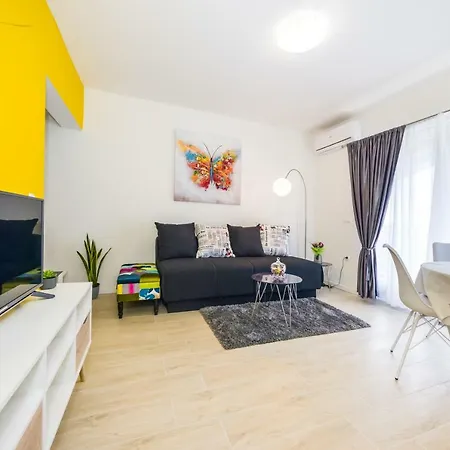 Maras Apartment
